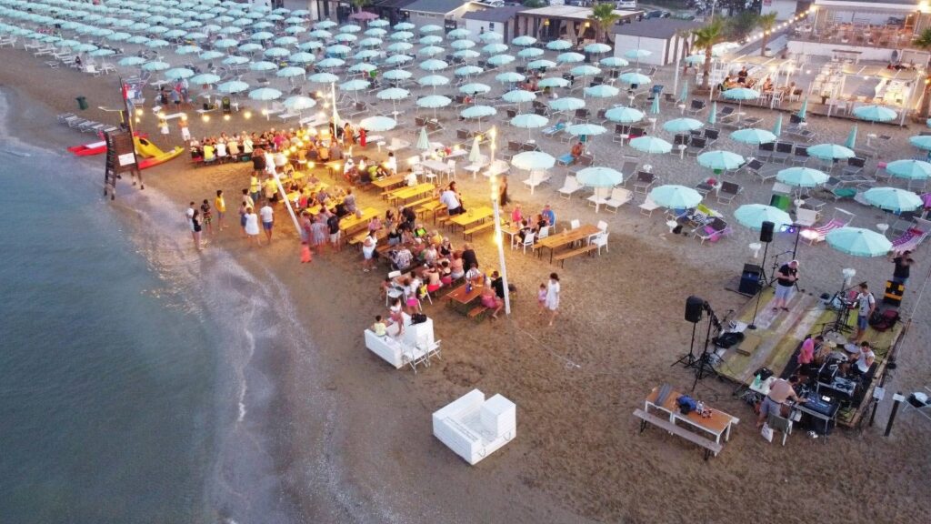 Aperitivi sul mare Fano spiaggia Pesaro