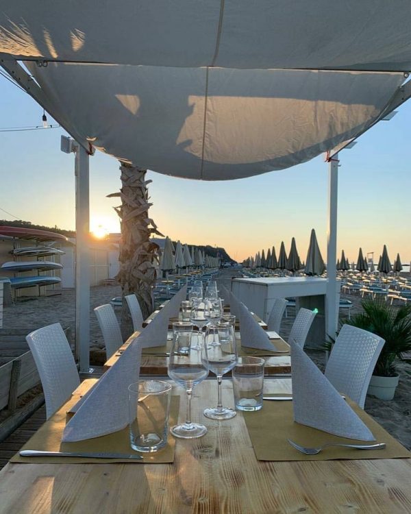 Pesaro ristorante spiaggia Fano
